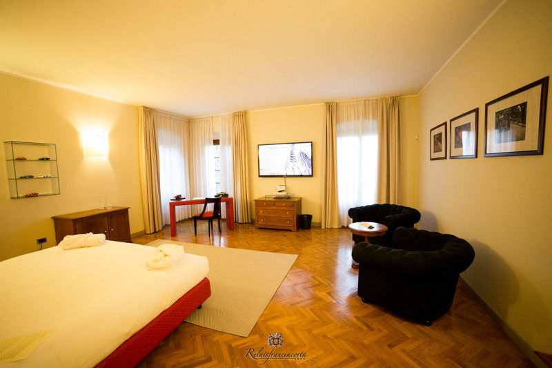 Relaisfranciacorta Hotel Corte Franca Kültér fotó