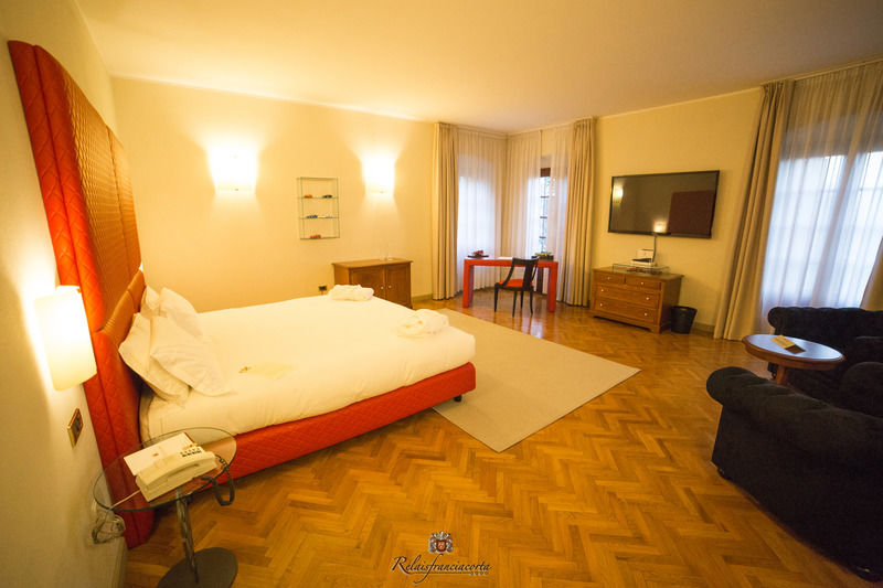 Relaisfranciacorta Hotel Corte Franca Kültér fotó