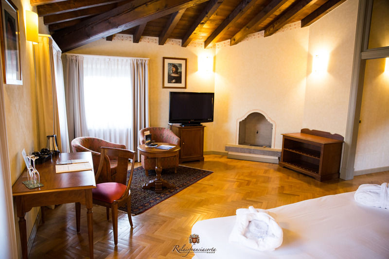 Relaisfranciacorta Hotel Corte Franca Kültér fotó